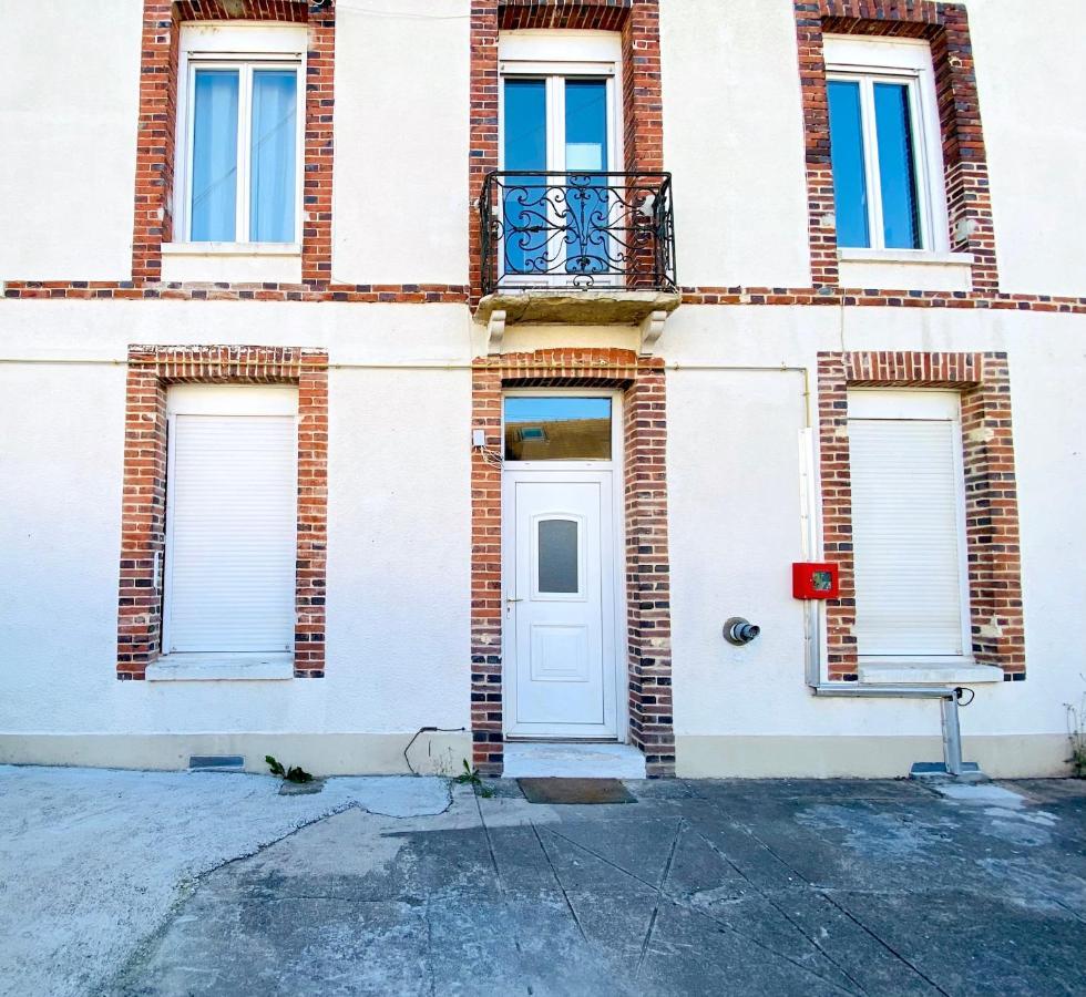 Bohemia - Best Keys - Ideal Pro & Couple - Cosy - Centre Ville - Smart Tv - Netflix & Wifi Fibre - Check-In Autonome - Parking Facile & Gratuit - Confort & Equipements Premium Sens Exterior photo